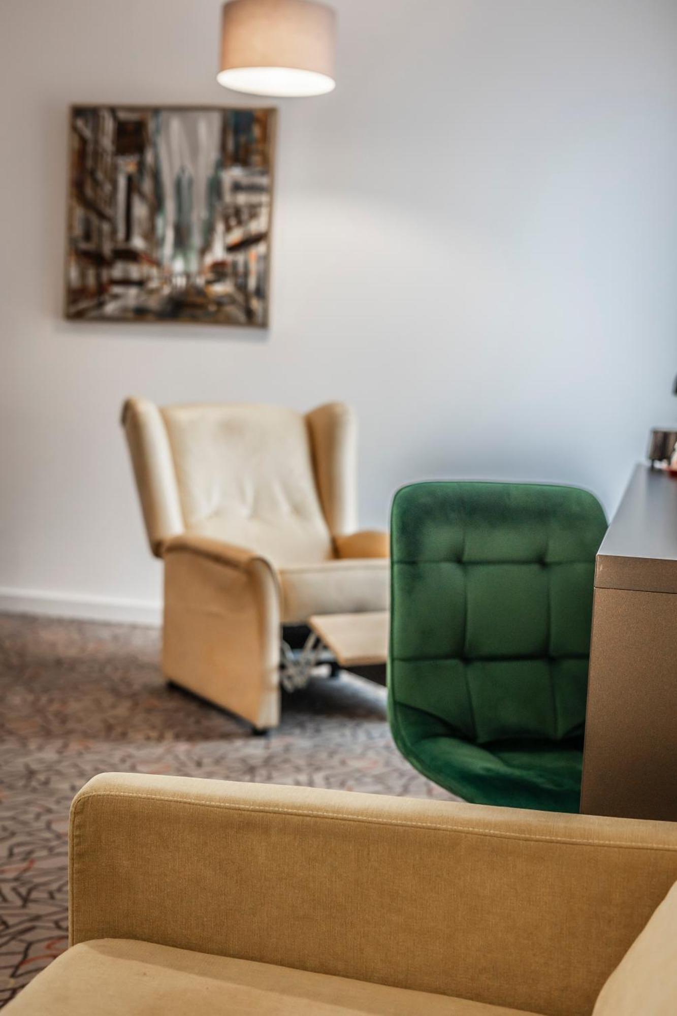 Charm Boutique Hotel Satu Mare Eksteriør bilde